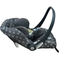 Load image into Gallery viewer, Car Seat - Group 0+ / Mamas &amp; Papas Primo Viagio - With Isofix / Grey Polkadot
